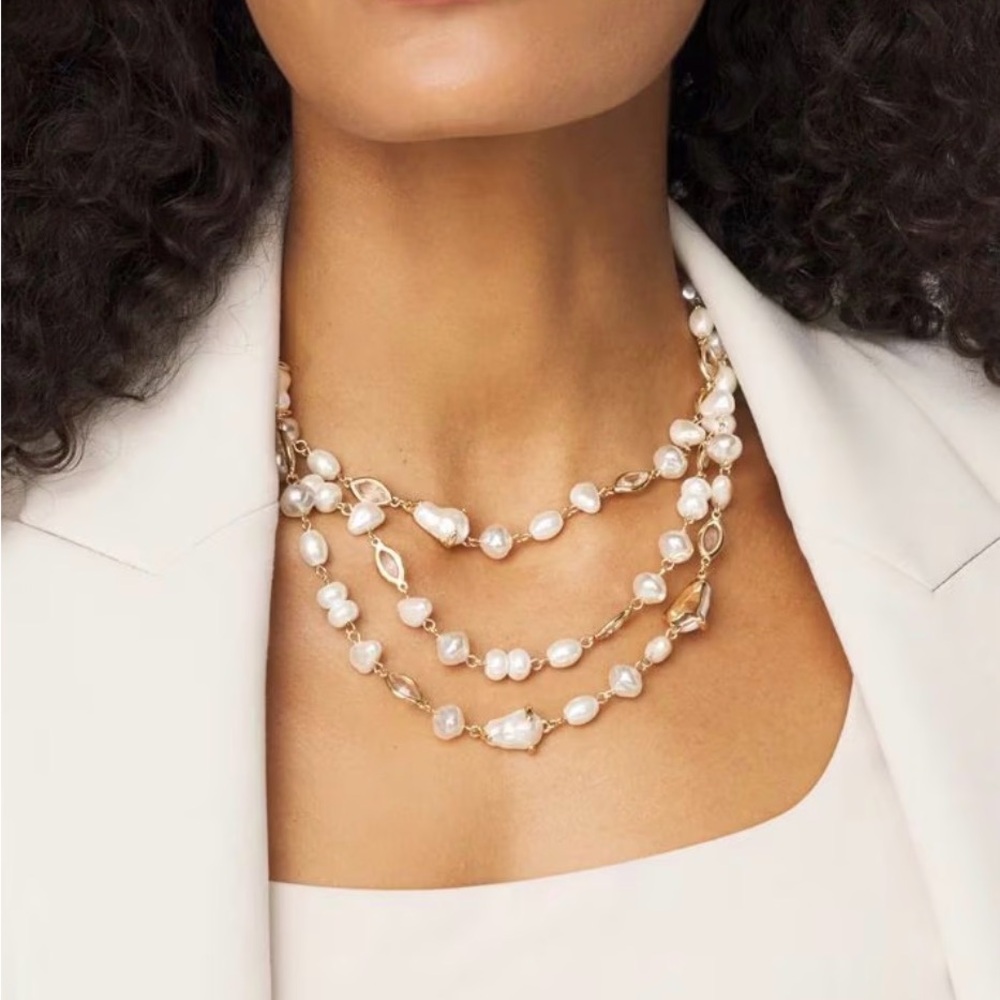 White House Black Market Pearl and Gold convertible necklace NWT*